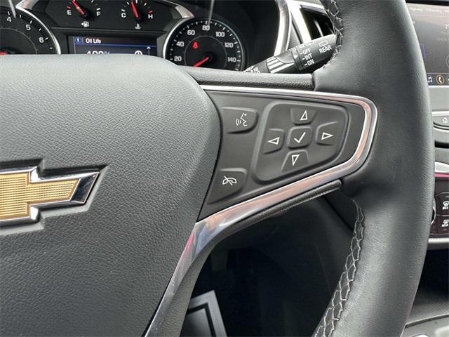 Photo of 2023 Summit White Chevrolet Equinox