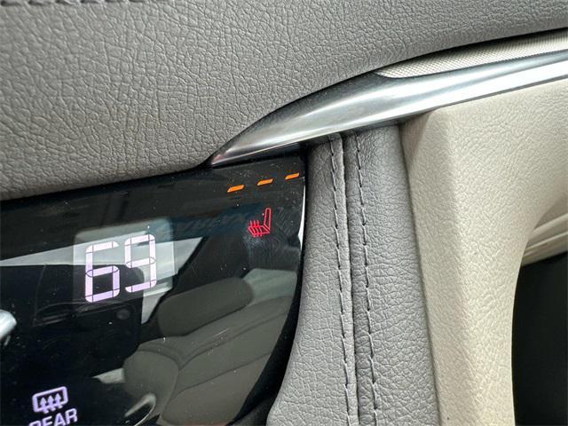 Photo of 2022 Stellar Black Metallic Cadillac XT5