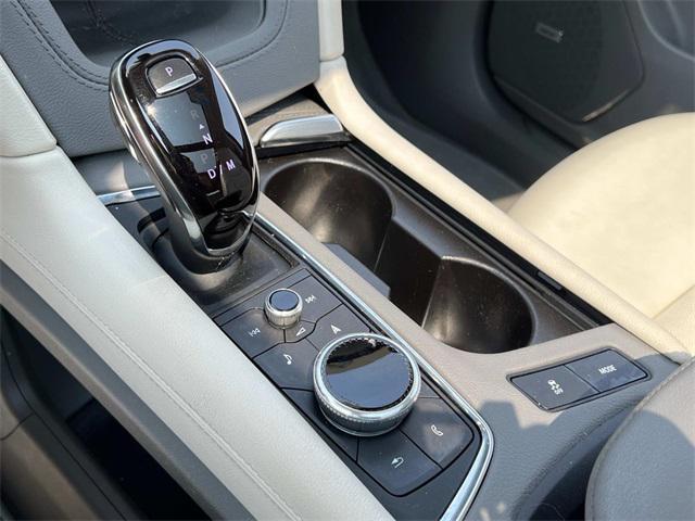 Photo of 2022 Stellar Black Metallic Cadillac XT5