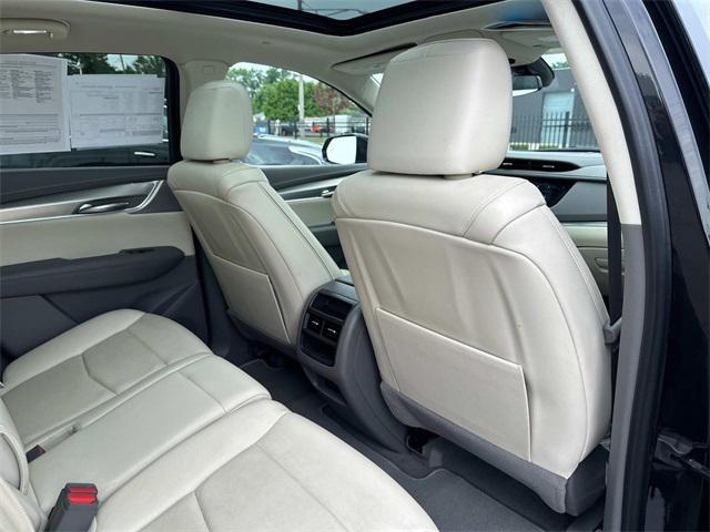 Photo of 2022 Stellar Black Metallic Cadillac XT5