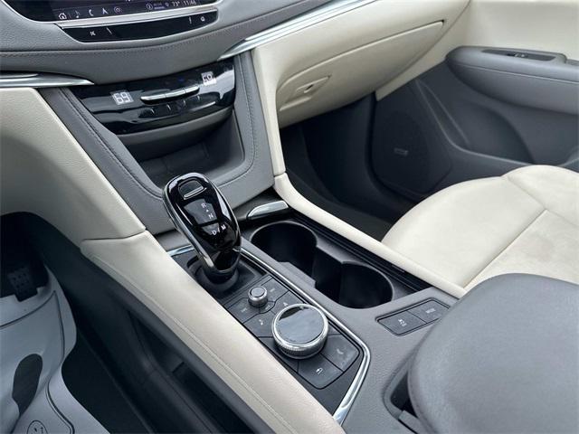 Photo of 2022 Stellar Black Metallic Cadillac XT5