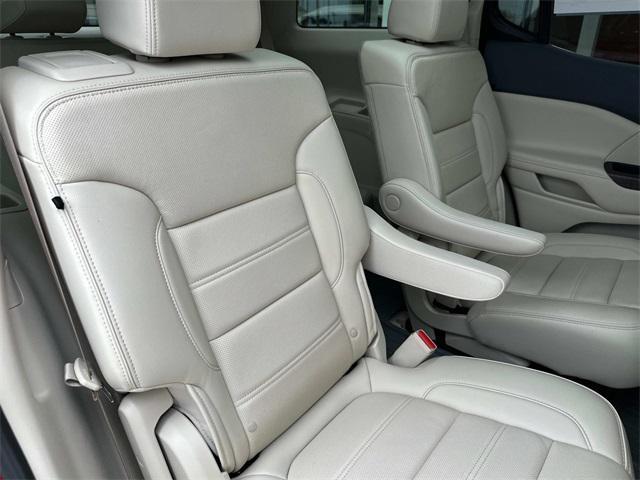 Photo of 2022 Cayenne Red Tintcoat GMC Acadia