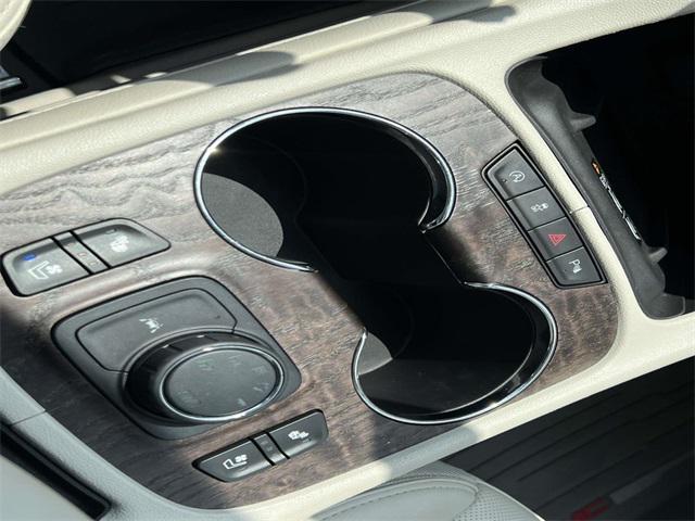 Photo of 2022 Cayenne Red Tintcoat GMC Acadia