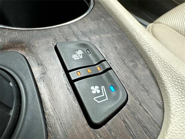 Photo of 2022 Cayenne Red Tintcoat GMC Acadia
