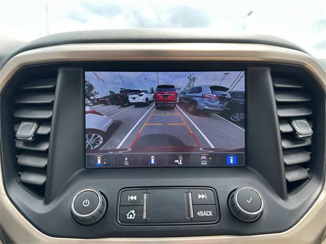 Photo of 2022 Cayenne Red Tintcoat GMC Acadia