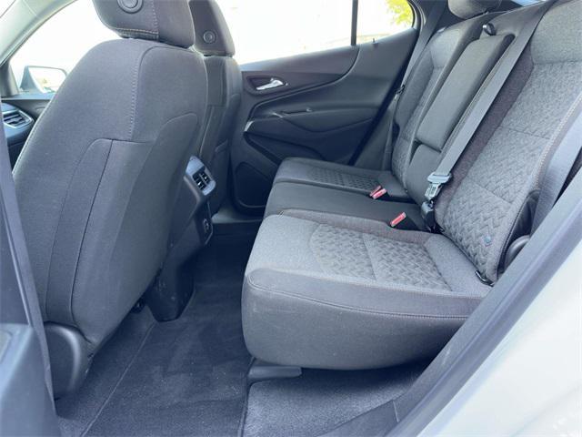 Photo of 2023 Summit White Chevrolet Equinox