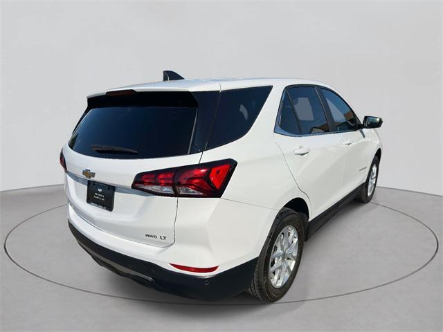 Photo of 2023 Summit White Chevrolet Equinox