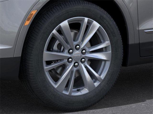 Photo of 2025 Argent Silver Metallic Cadillac XT5