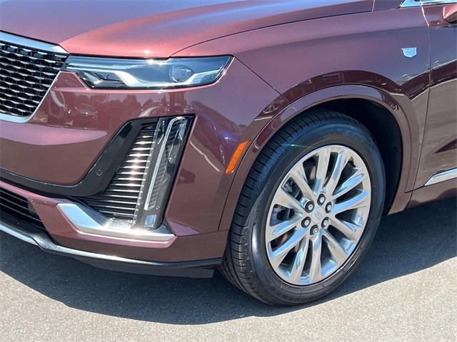 Photo of 2022 Rosewood Metallic Cadillac XT6