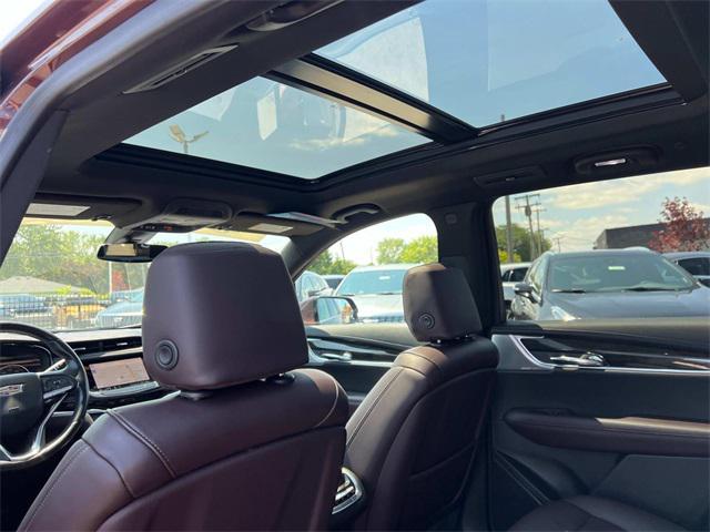 Photo of 2022 Rosewood Metallic Cadillac XT6