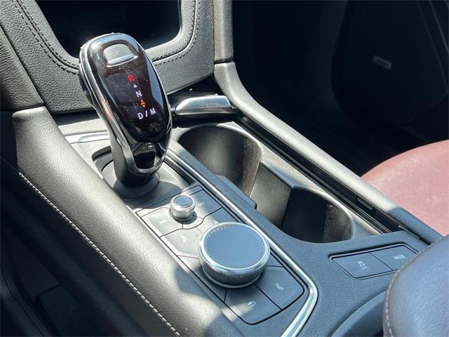 Photo of 2022 Rosewood Metallic Cadillac XT6