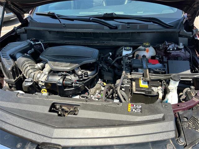 Photo of 2022 Rosewood Metallic Cadillac XT6