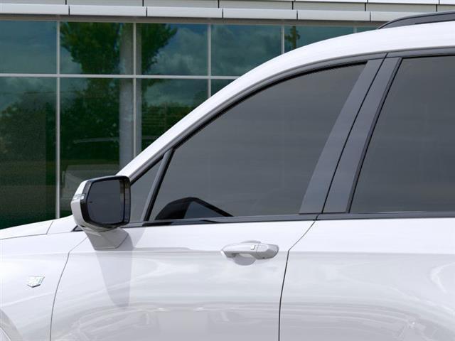 Photo of 2025 Crystal White Tricoat Cadillac XT6