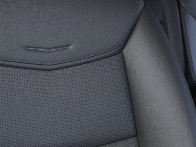 Photo of 2025 Crystal White Tricoat Cadillac XT6