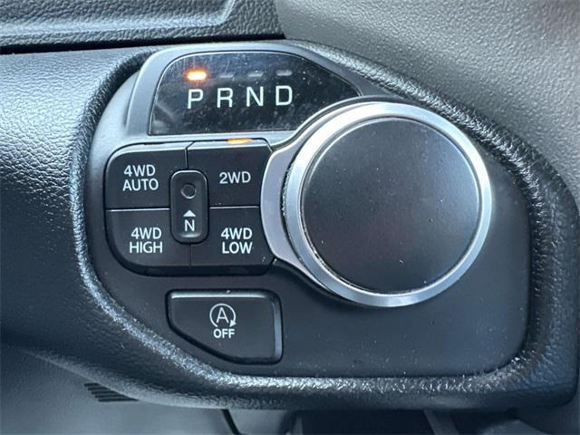 Photo of 2021 Diamond Black Crystal Pearlcoat RAM 1500