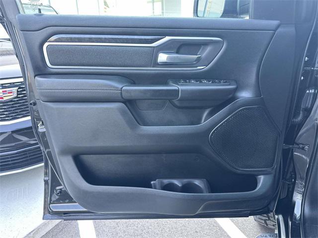 Photo of 2021 Diamond Black Crystal Pearlcoat RAM 1500