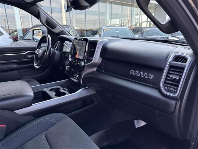 Photo of 2021 Diamond Black Crystal Pearlcoat RAM 1500