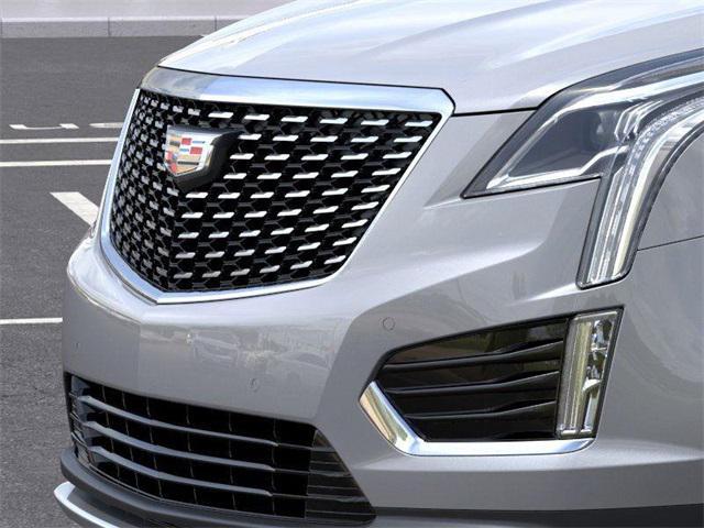 Photo of 2025 Argent Silver Metallic Cadillac XT5
