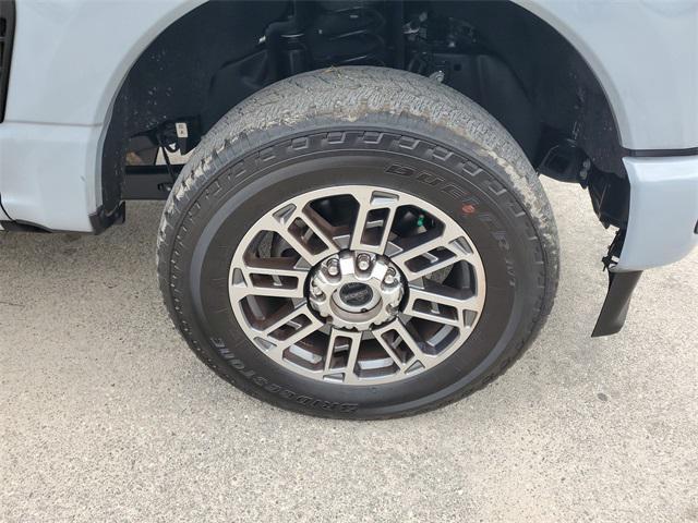 Photo of 2024 Gray Metallic Ford F-250