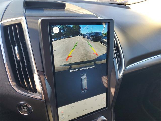 Photo of 2024 Black Metallic Ford Edge