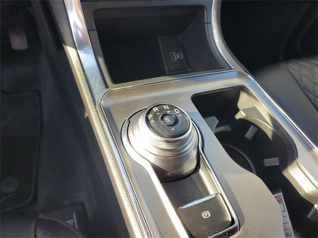 Photo of 2024 Black Metallic Ford Edge