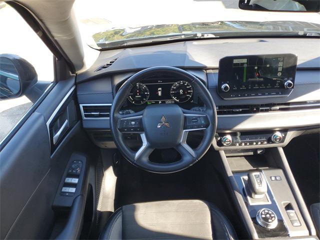 Photo of 2023 Black Diamond Mitsubishi Outlander PHEV
