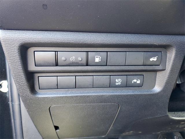 Photo of 2023 Black Diamond Mitsubishi Outlander PHEV