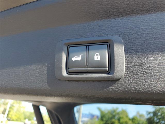 Photo of 2023 Black Diamond Mitsubishi Outlander PHEV