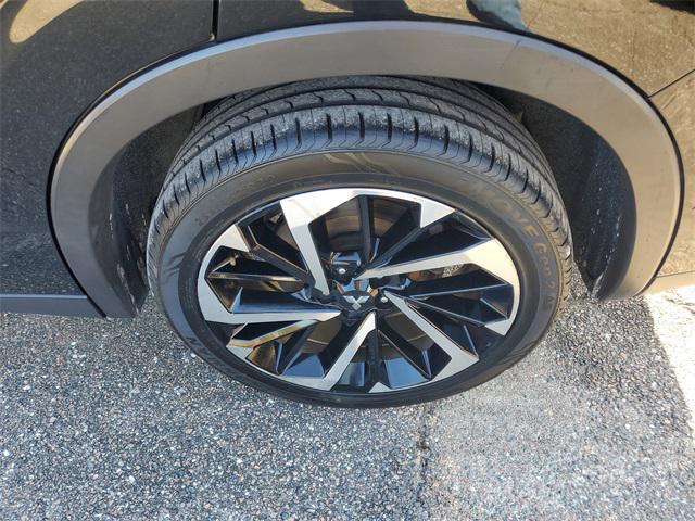 Photo of 2023 Black Diamond Mitsubishi Outlander PHEV