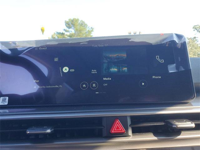 Photo of 2025 Dawning Red Kia Sorento