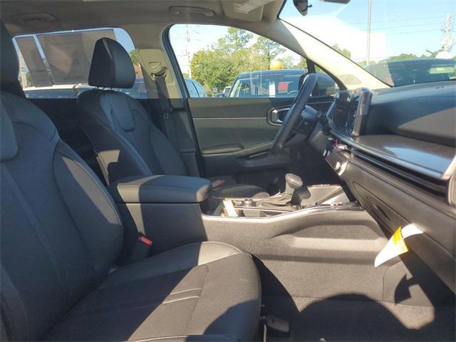 Photo of 2025 Dawning Red Kia Sorento