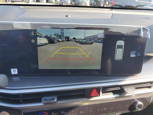Photo of 2025 Dawning Red Kia Sorento
