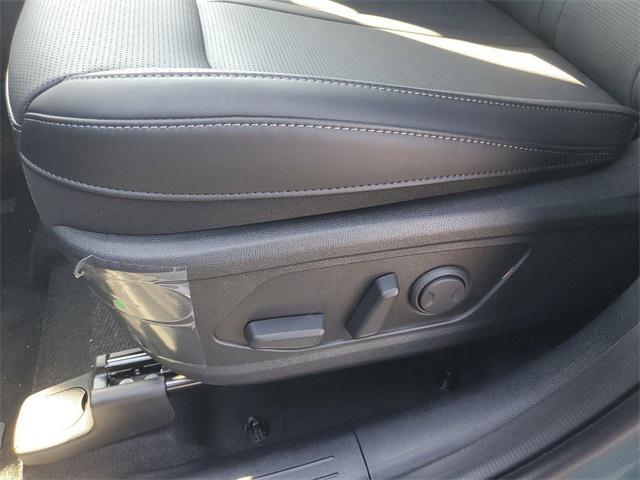 Photo of 2025 Cityscape Green Kia Sorento Hybrid
