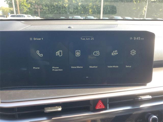 Photo of 2025 Cityscape Green Kia Sorento Hybrid