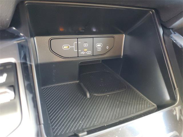Photo of 2025 Gray Kia Sorento