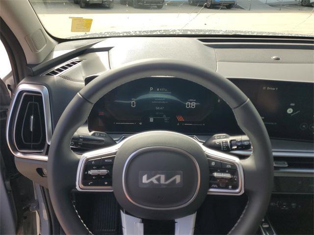 Photo of 2025 Gray Kia Sorento