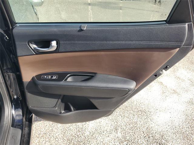 Photo of 2019 Ebony Black Kia Optima