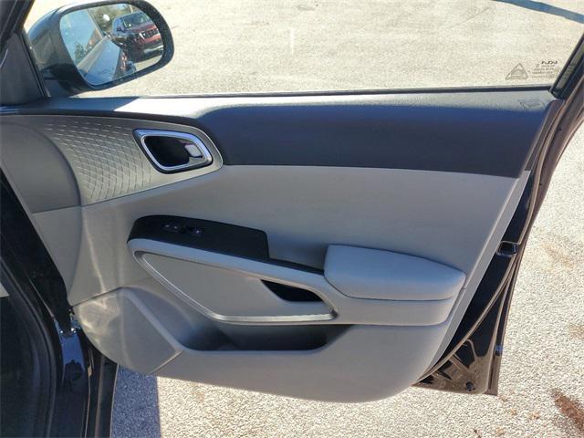 Photo of 2025 Fusion Black Kia Soul