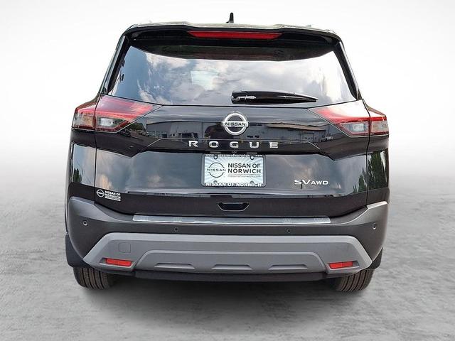 Photo of 2021 Super Black Nissan Rogue