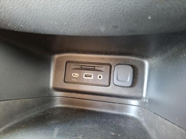 Photo of 2022 Silver Ice Metallic Chevrolet Equinox