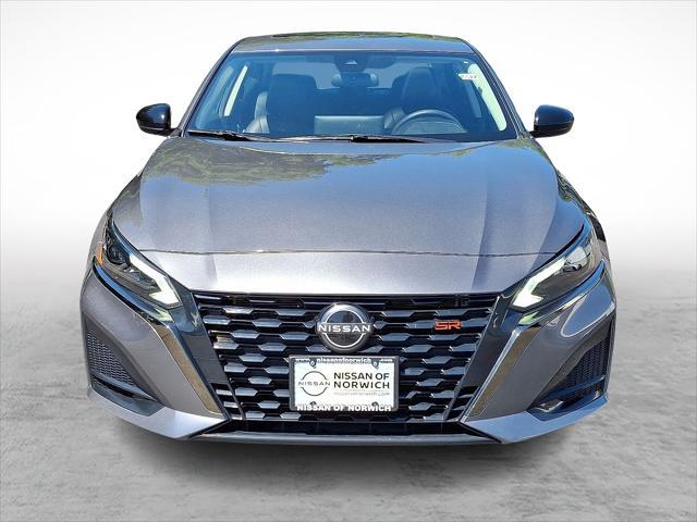 Photo of 2024 Gun Metallic Nissan Altima