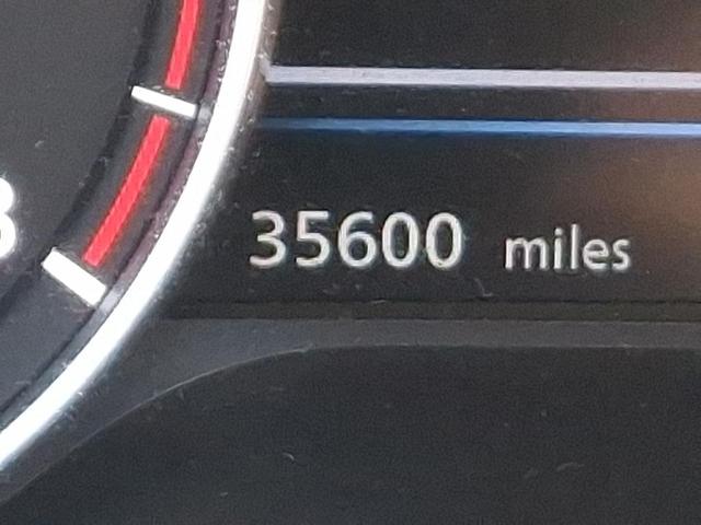 Photo of 2023 Electric Blue Metallic/Super Black Nissan Sentra