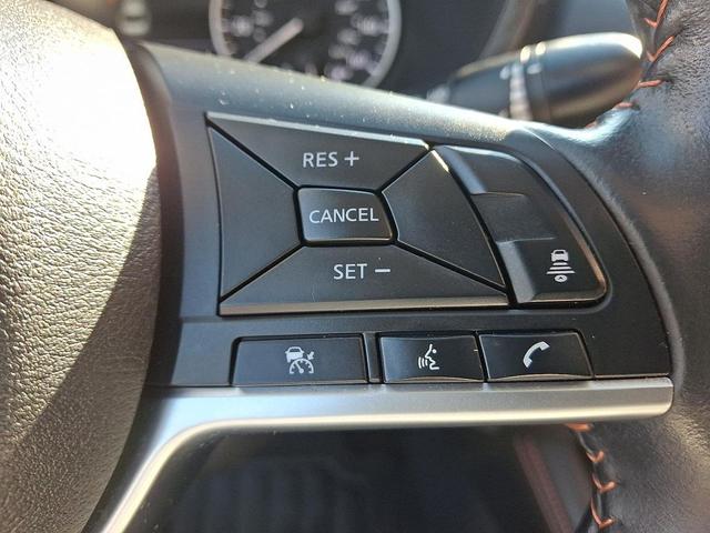 Photo of 2023 Electric Blue Metallic/Super Black Nissan Sentra