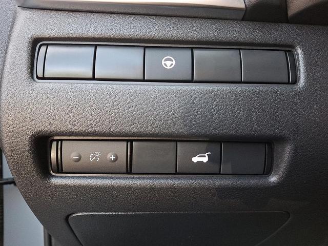 Photo of 2023 Boulder Gray Pearl/Super Black - XEX Nissan Rogue