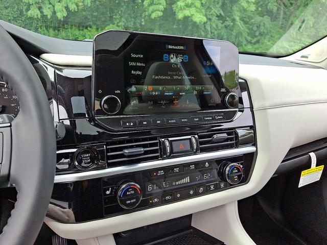 Photo of 2025 Deep Ocean Blue Pearl Nissan Pathfinder