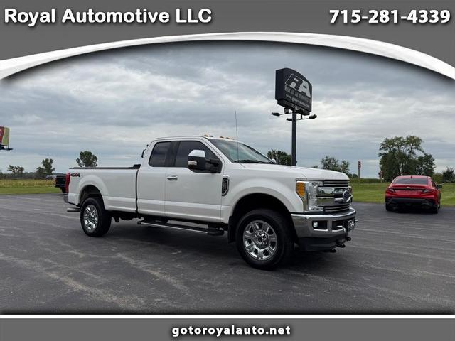 Photo of 2017 White Ford F-250