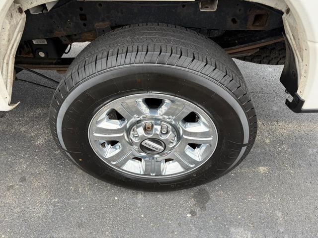 Photo of 2017 White Ford F-250