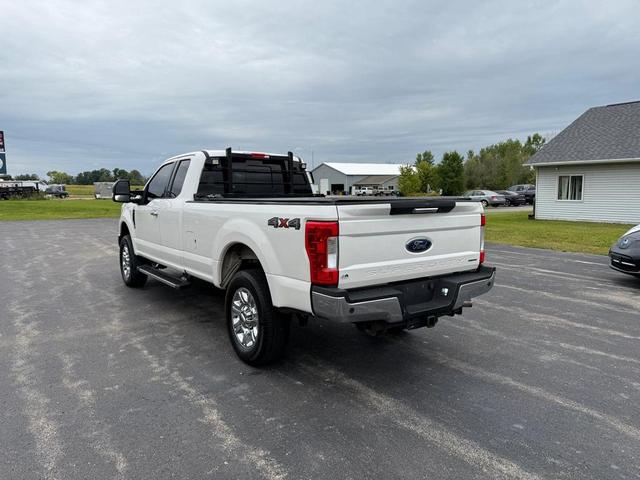 Photo of 2017 White Ford F-250