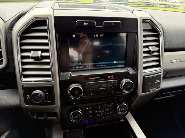 Photo of 2017 White Ford F-250