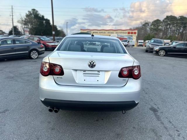 Photo of 2008 Black Volkswagen Jetta